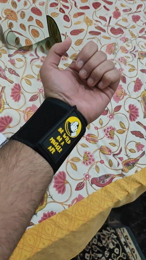 Muscleape Wrist Support Wraps (Black Edition)