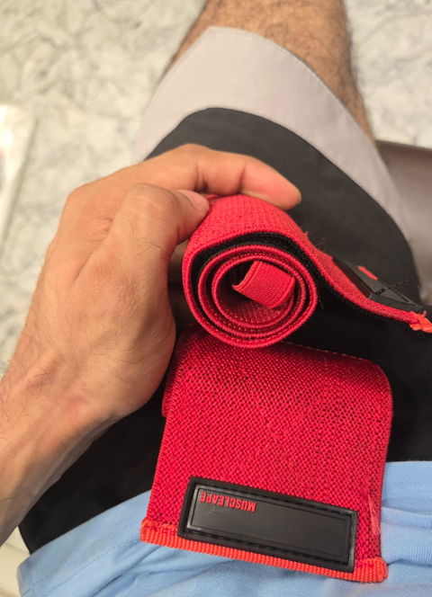 Muscleape Wrist Support Wraps | Red