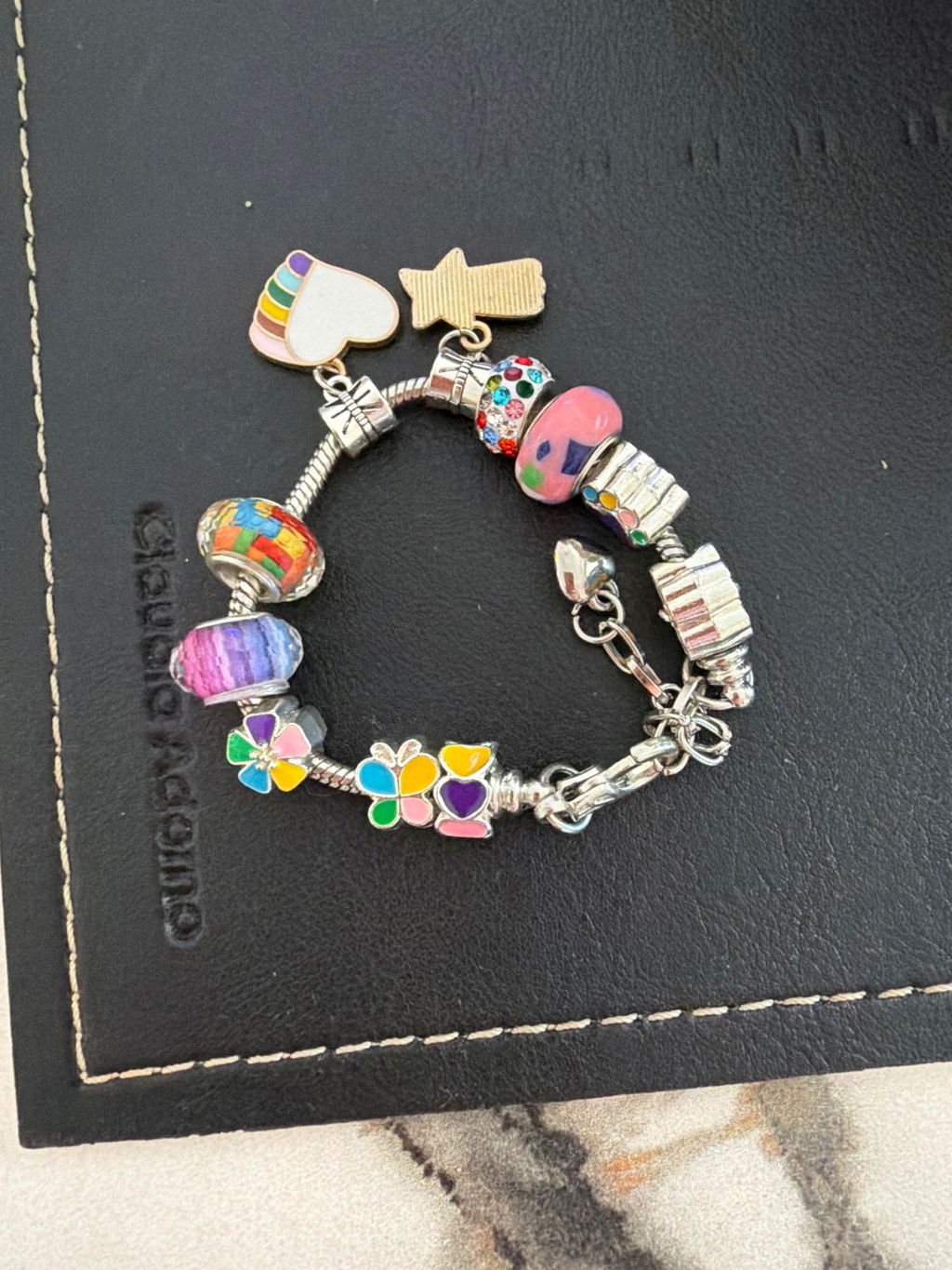 Kit Completo para Crear Pulseras Metálicas con Dijes y Cuentas