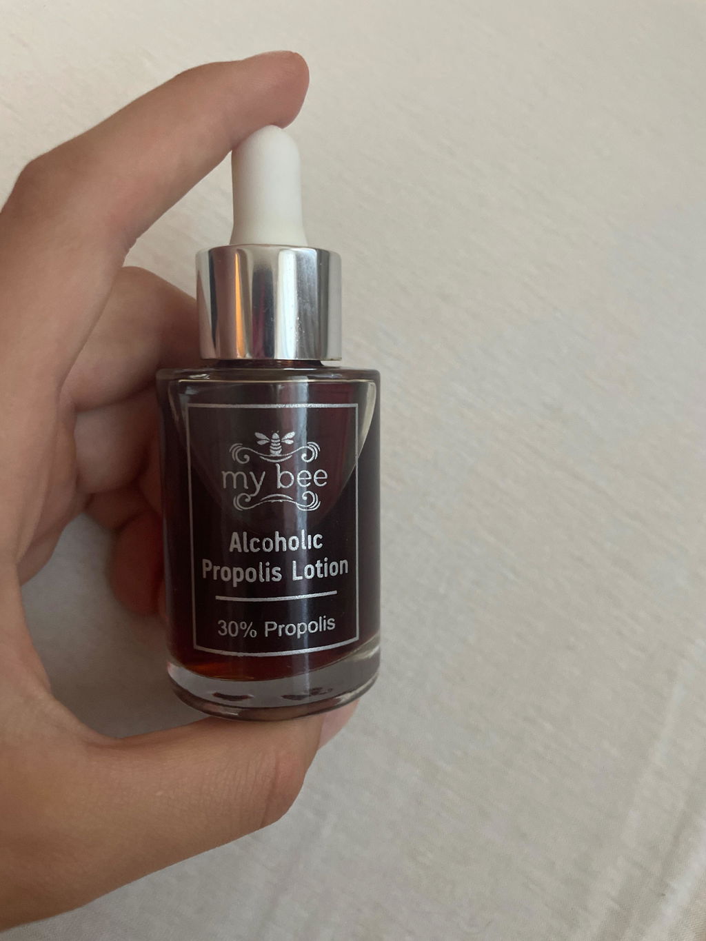 Tinctură de propolis pentru tratarea rănilor și iritațiilor minore
