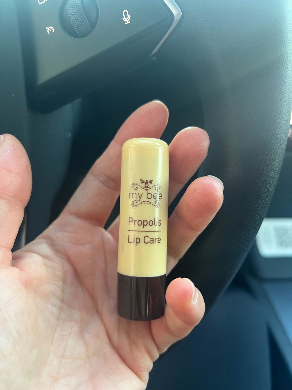 Balsam de buze cu propolis