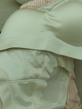 Lin review photo