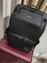 Vivek Dogra review photo