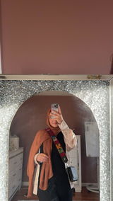 J. review photo