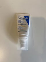 T*** review photo