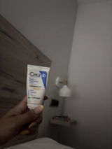 J******* review photo