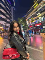 saloni review photo
