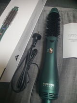 Hasan review photo