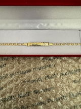 Oscar M review photo