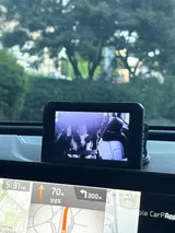 h***m review photo