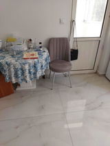 ç** a** review photo