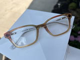 S.L. review photo