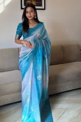 Shruti review photo