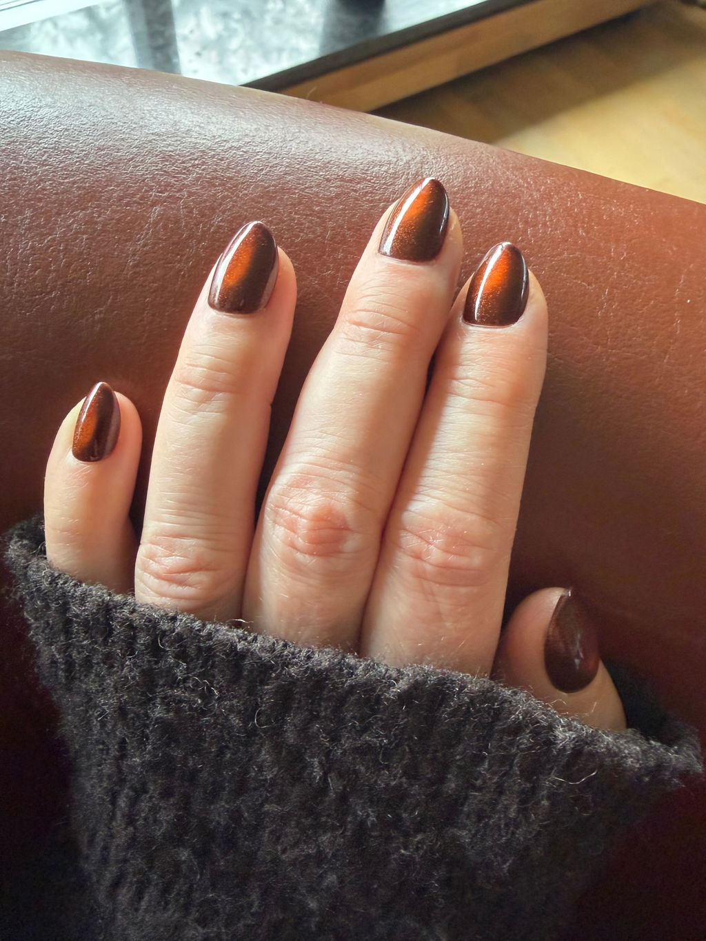 Cat Eye Tiger Almond Short