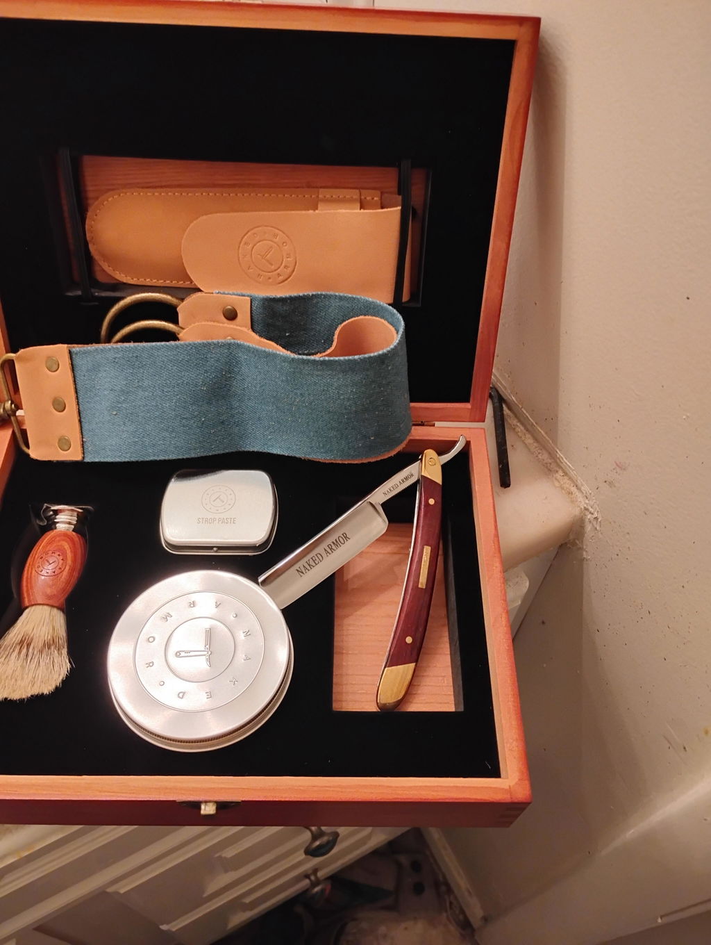 Naked Armor Solomon 7 Piece Straight Razor Kit 7/8 Brown