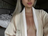 Sandra review photo