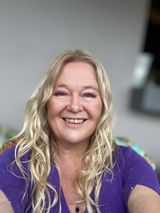 Suzi Dent review photo