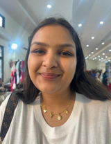 Isha Kapoor review photo