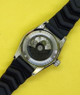 P.M. review photo