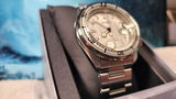 J. review photo