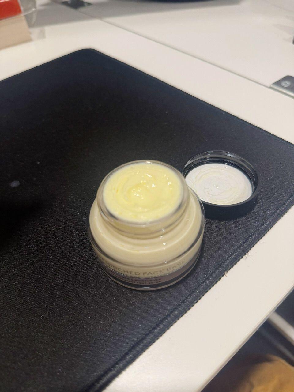 l*****2 review photo