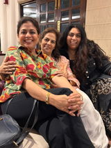 Anuradha malik review photo