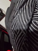 R. review photo