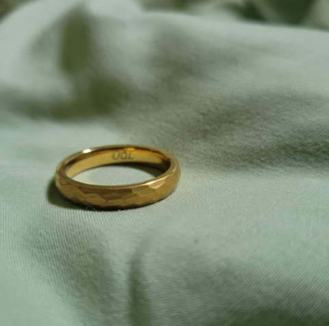 Golden Grace | 4mm 18K Gold Plated Hammered Tungsten Carbide Women's Wedding Ring