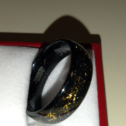 "Stell Flakes" – Galaxy-Inspired Sandstone & Gold Flakes with Black Dome Tungsten Wedding Band -8mm