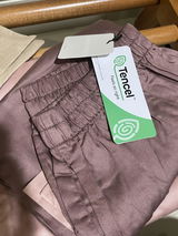 C. review photo