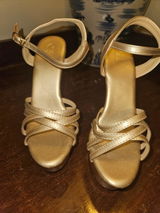 Saira Ismail Sid review photo