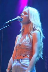 LAURA EVANS review photo