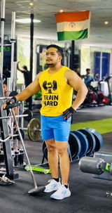 Nilesh Kandhare review photo