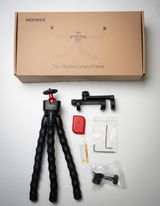 Leo review photo