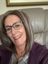 Lesley Bristow review photo