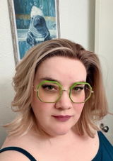 Shannon review photo