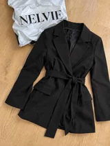 Leni review photo