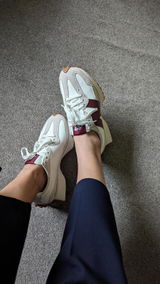 Lesley review photo