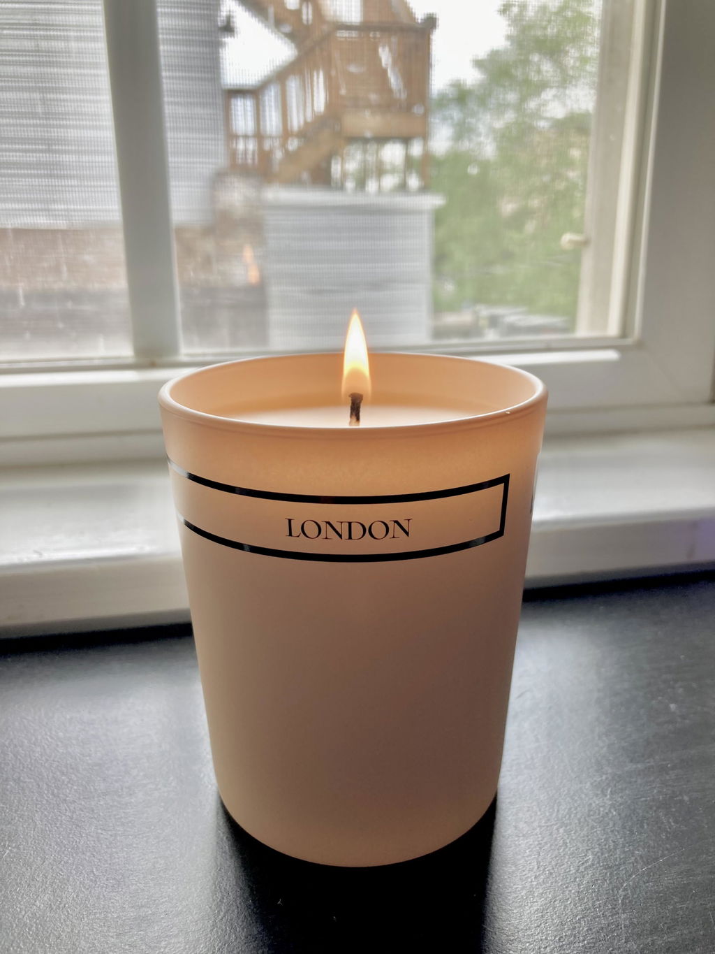 LONDON CANDLE