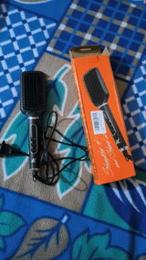 Seema review photo