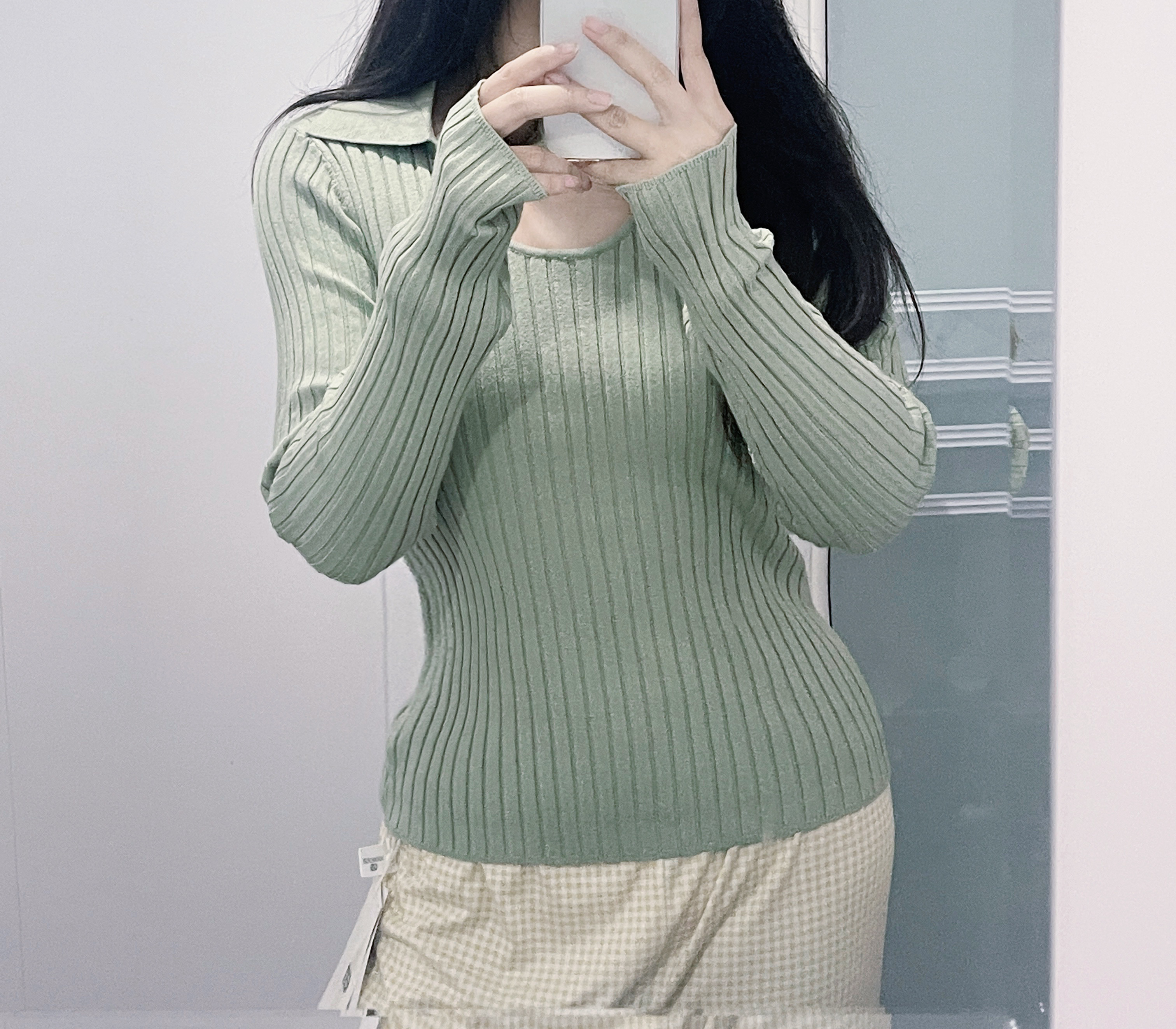 Ella review photo