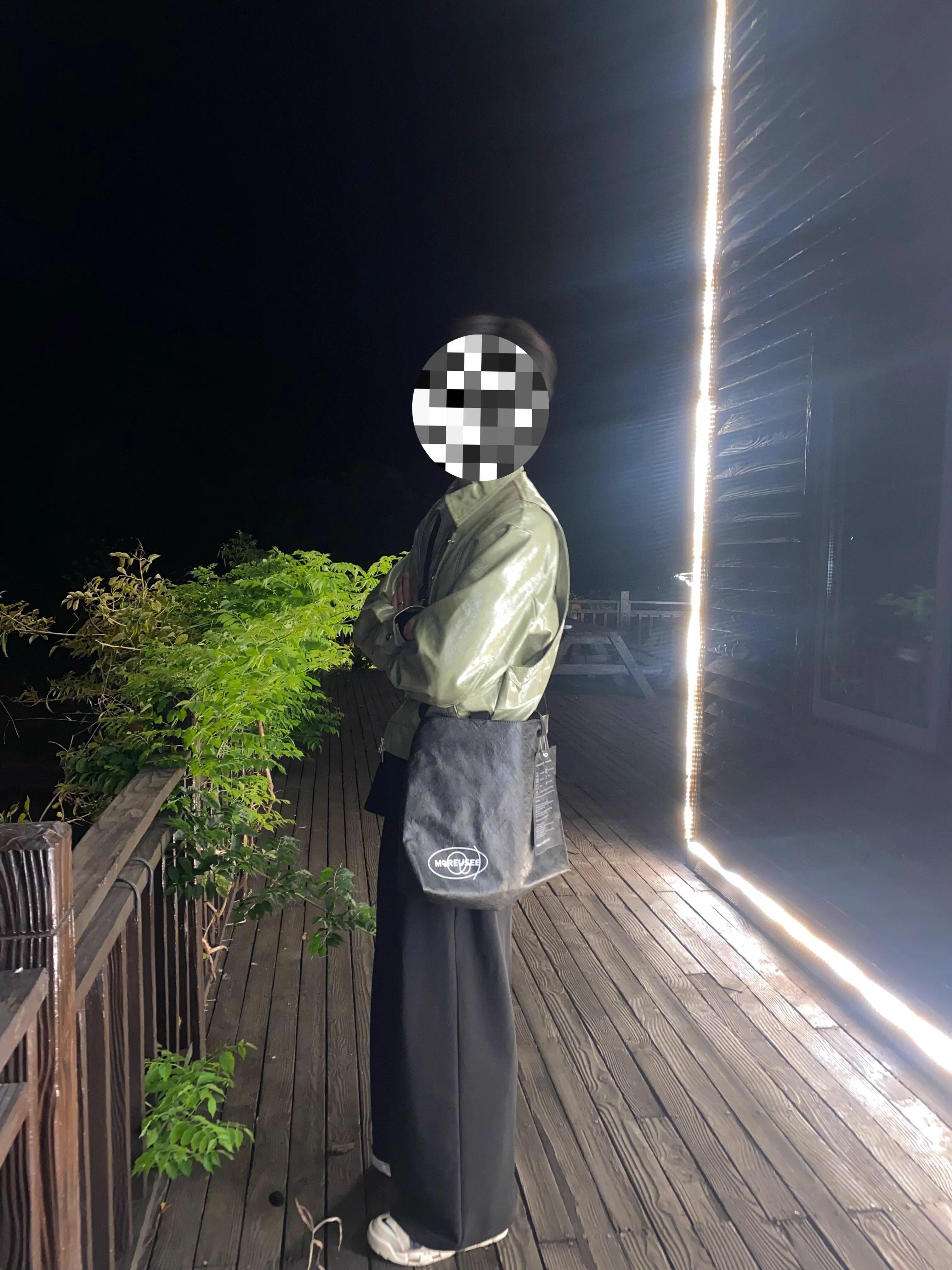 Elliot review photo