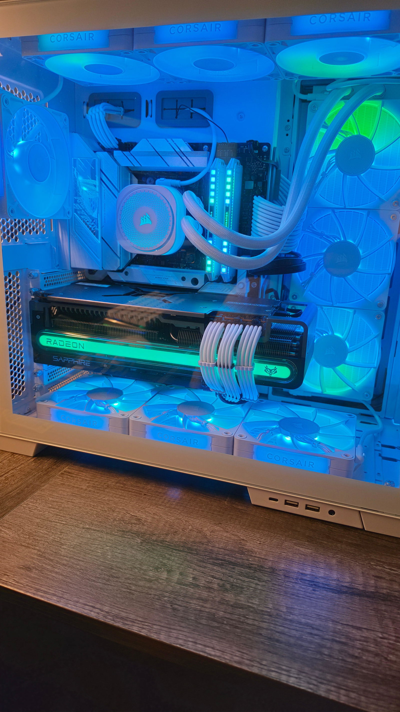 SAPPHIRE NITRO+ AMD Radeon RX 7900 XTX VAPOR-X 24GB (11322-01