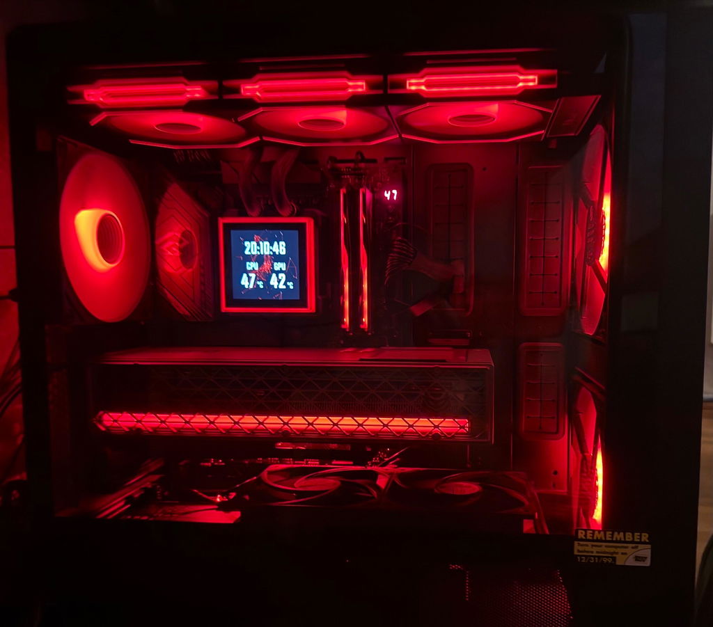 SAPPHIRE NITRO+ AMD Radeon RX 9070 XT 16GB GDDR6 (11348-01)