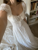 Bella Caulfield review photo