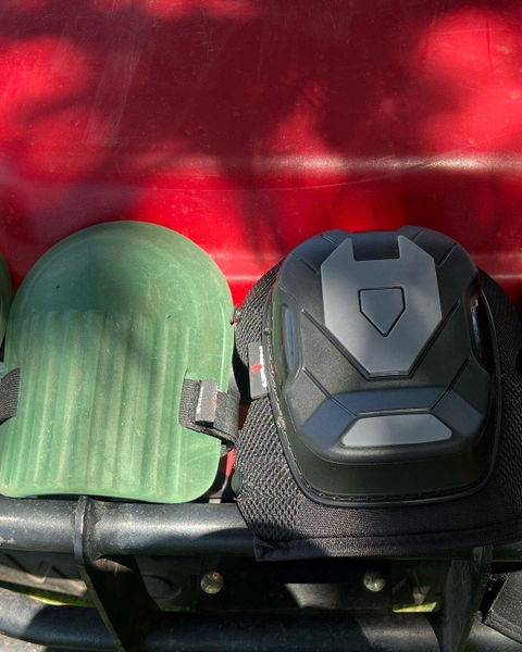 Customer photo from a review of KneeGuard Professional Heavy Duty Gel Knee Pads
