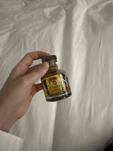 M. review photo