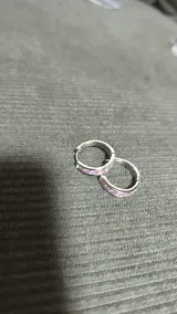 J. review photo