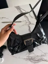 T. review photo