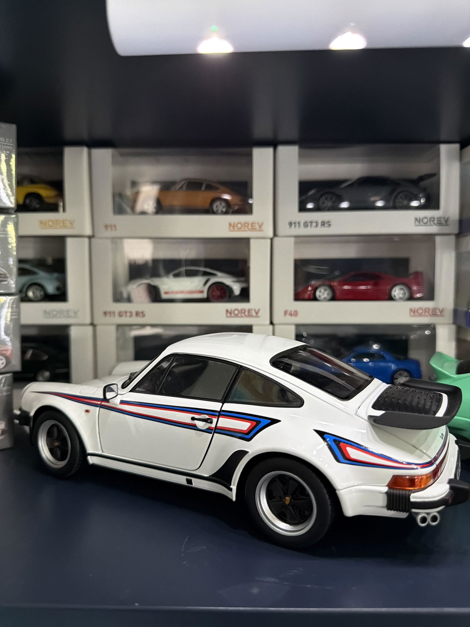 Porsche 911 Turbo 3.3 1980 White Martini 1:18 – Norev